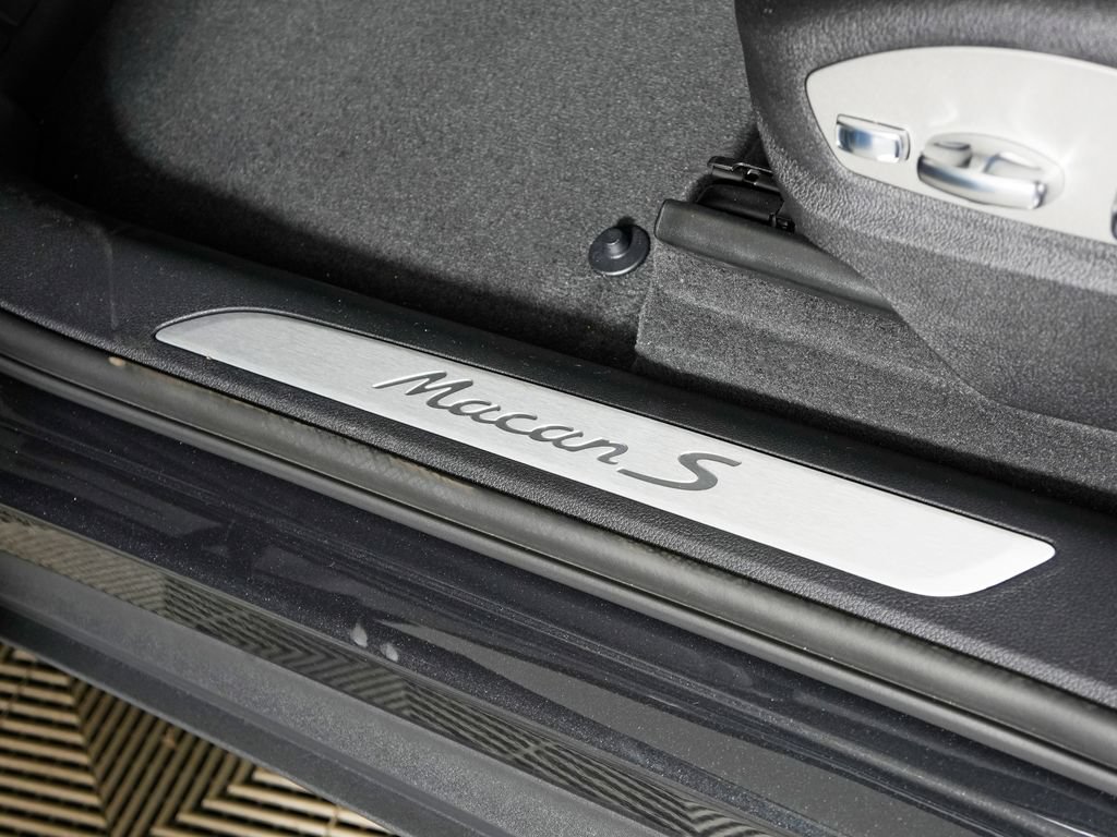 New 2026 Porsche Macan S AWD/4WD image 18