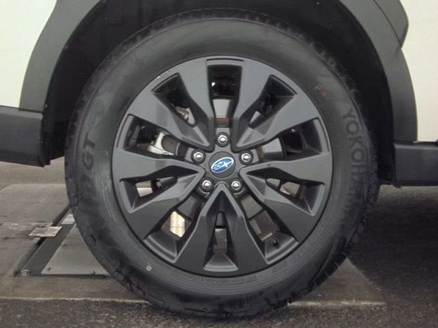 Used 2025 Subaru Outback Onyx Edition AWD/4WD image 21