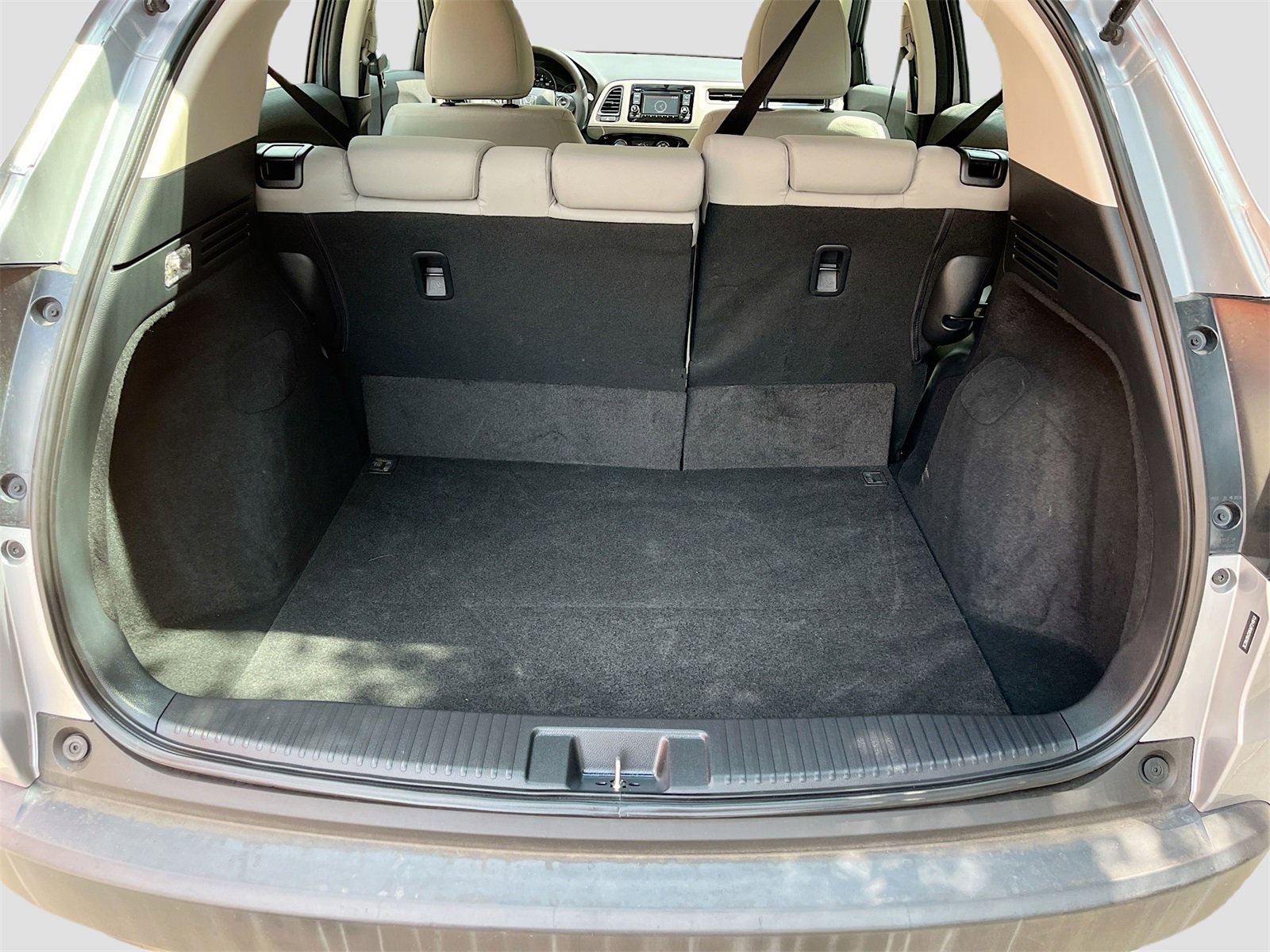 Used 2019 Honda HR-V LX image 23