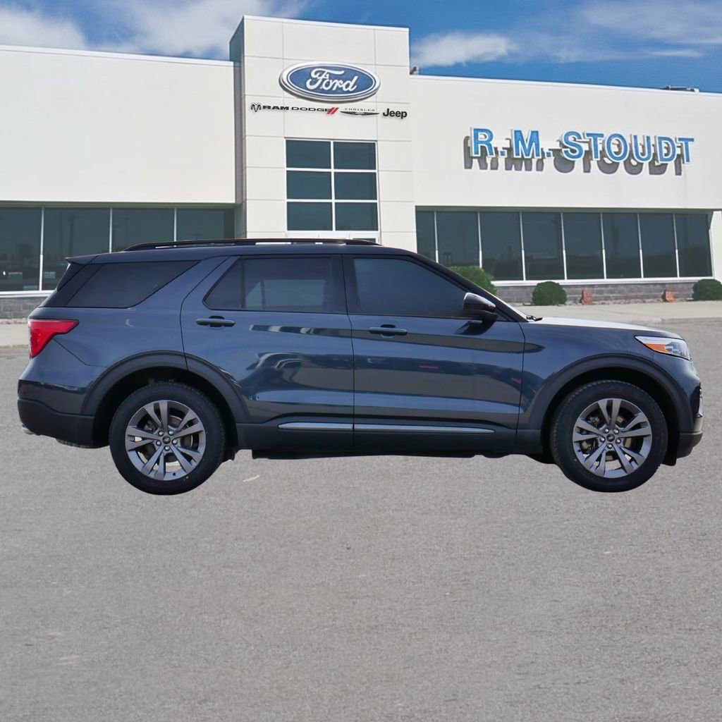 Used 2023 Ford Explorer XLT w/ Equipment Group 202A image 12