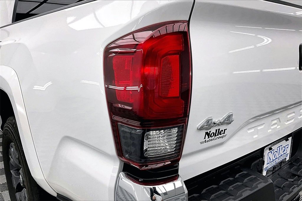 Used 2023 Toyota Tacoma SR5 image 31