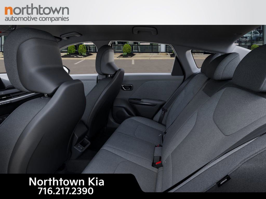 New 2025 Kia K4 LXS image 19