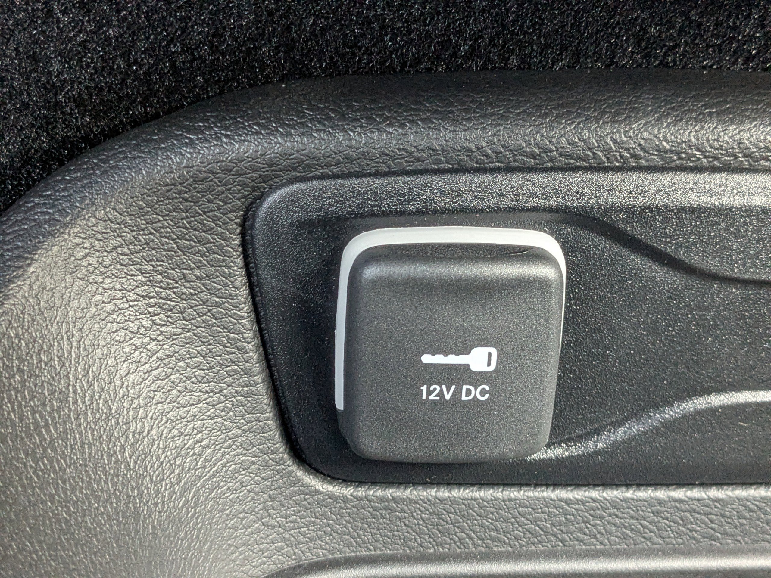 New 2026 Chrysler Voyager LX image 21