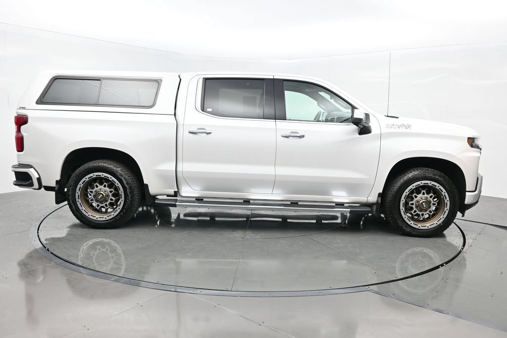 Used 2019 Chevrolet Silverado 1500 High Country w/ Technology Package AWD/4WD image 7