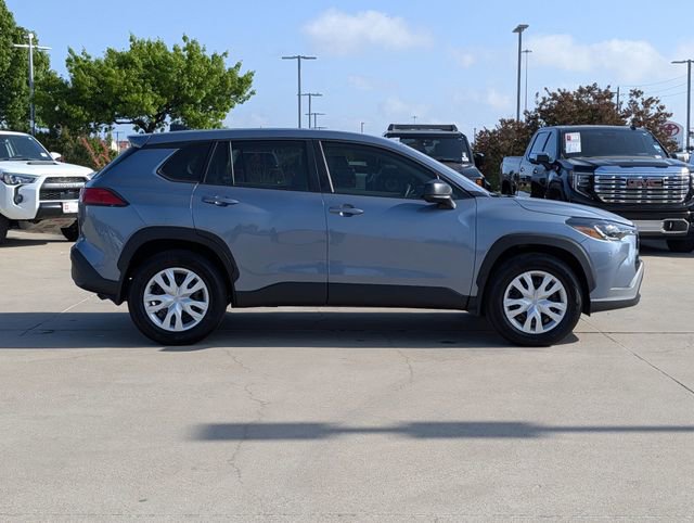 Used 2025 Toyota Corolla Cross L FWD image 6