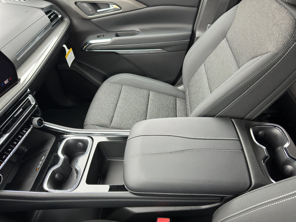 New 2026 Chevrolet Traverse LT image 13