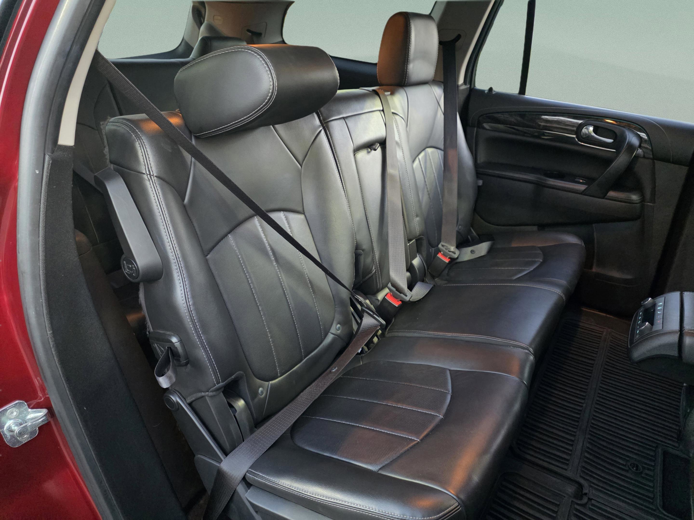Used 2016 Buick Enclave Leather FWD image 26