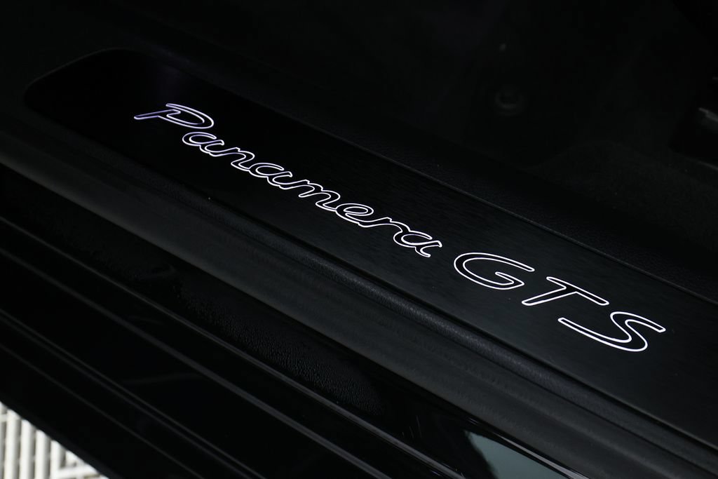 Used 2020 Porsche Panamera GTS AWD/4WD image 16