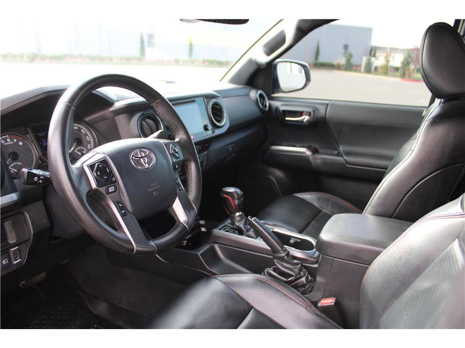 Used 2019 Toyota Tacoma TRD Pro AWD/4WD image 8
