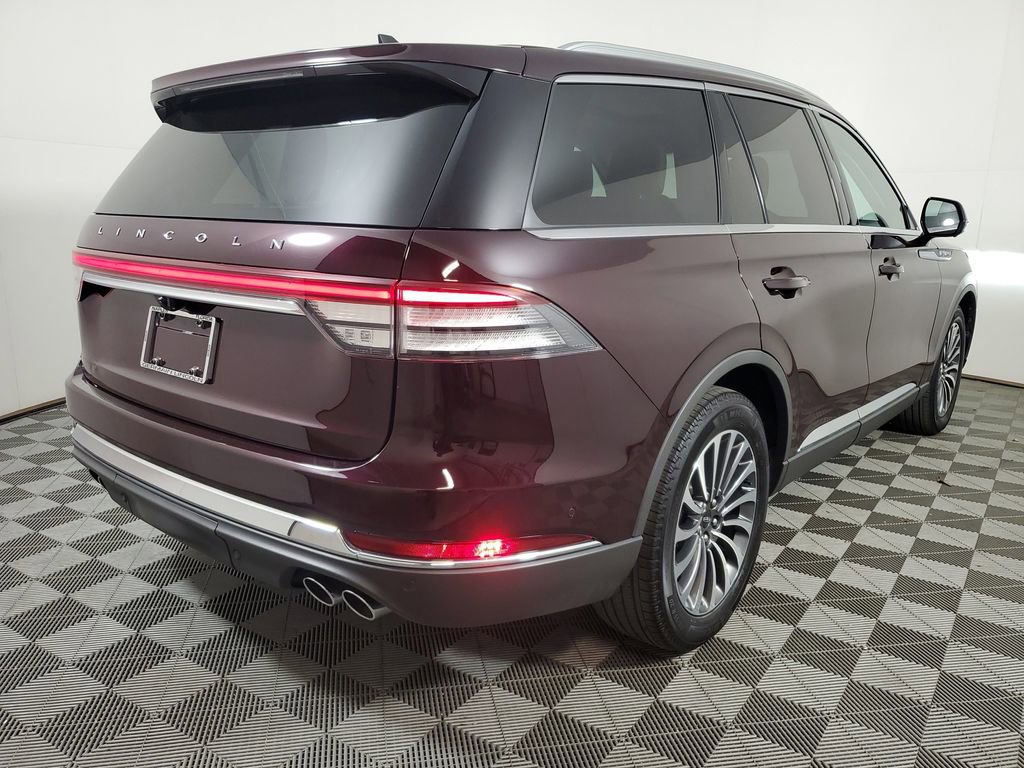 Used 2023 Lincoln Aviator Reserve w/ Equipment Group 201A RWD image 6