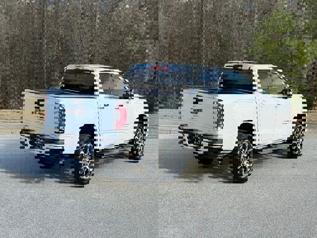 Used 2022 GMC Canyon Denali image 19