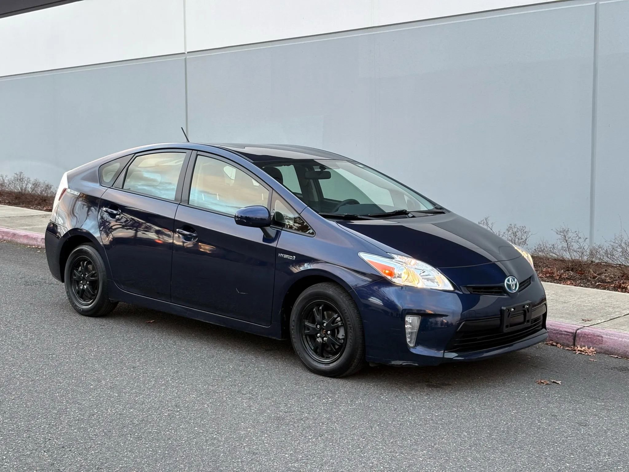 Used 2015 Toyota Prius Two image 8