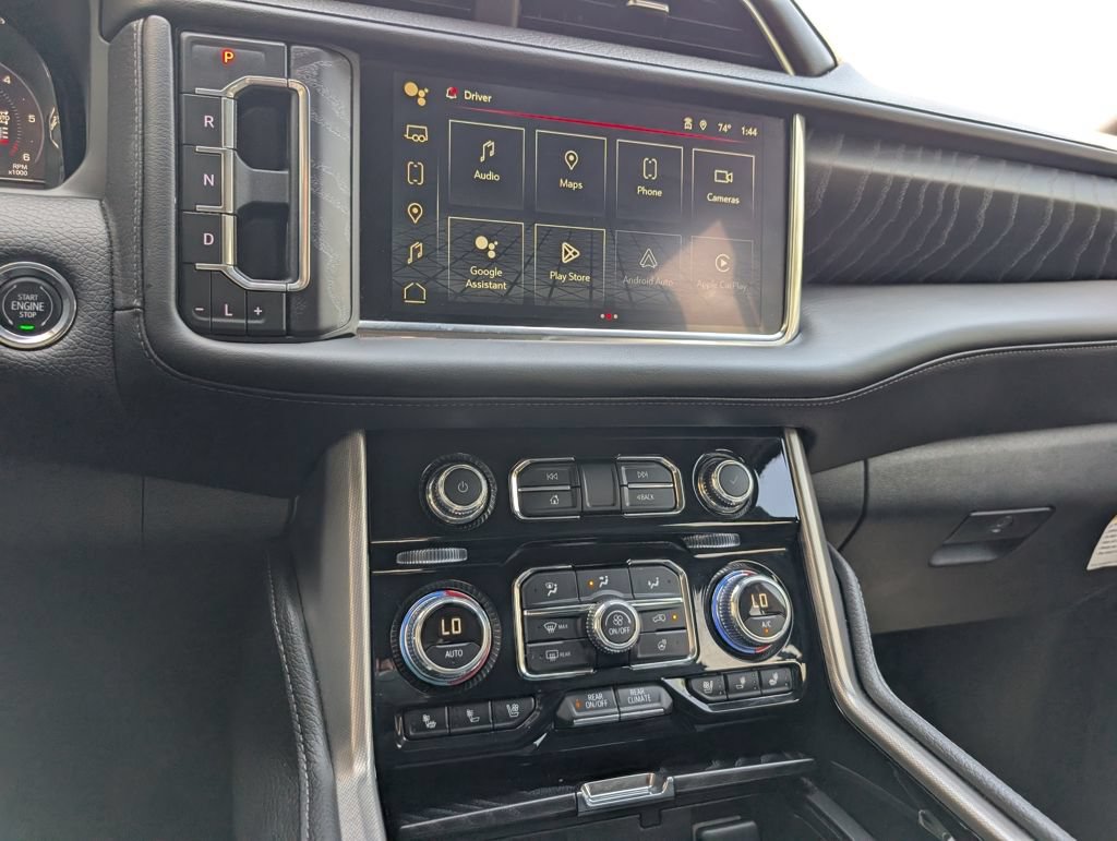 Used 2023 GMC Yukon Denali w/ Advanced Technology Package AWD/4WD image 14