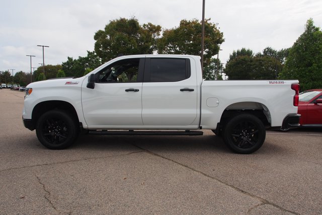 Used 2024 Chevrolet Silverado 1500 LT Trail Boss w/ Convenience Package II image 4
