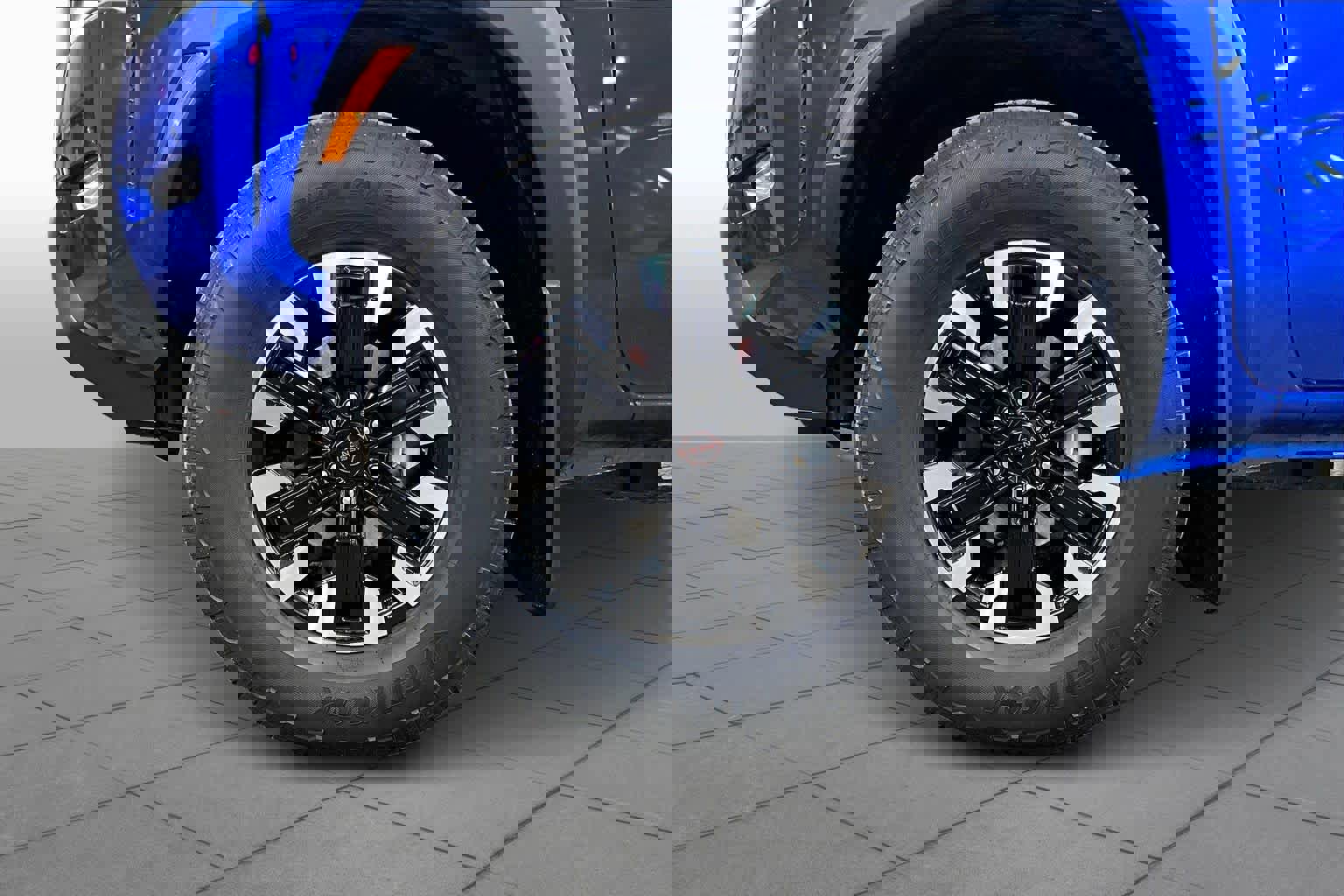 Used 2024 Nissan Frontier PRO-4X w/ Pro Convenience Package image 10