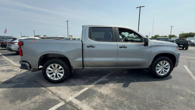 Used 2023 Chevrolet Silverado 1500 Custom AWD/4WD image 9