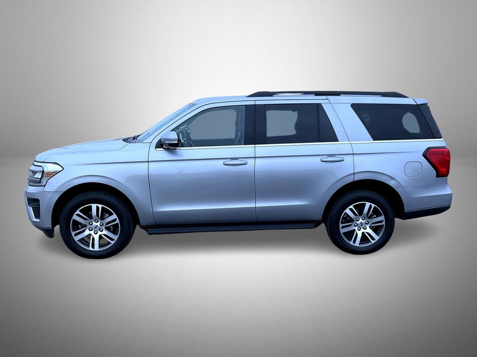 Used 2024 Ford Expedition XLT image 8