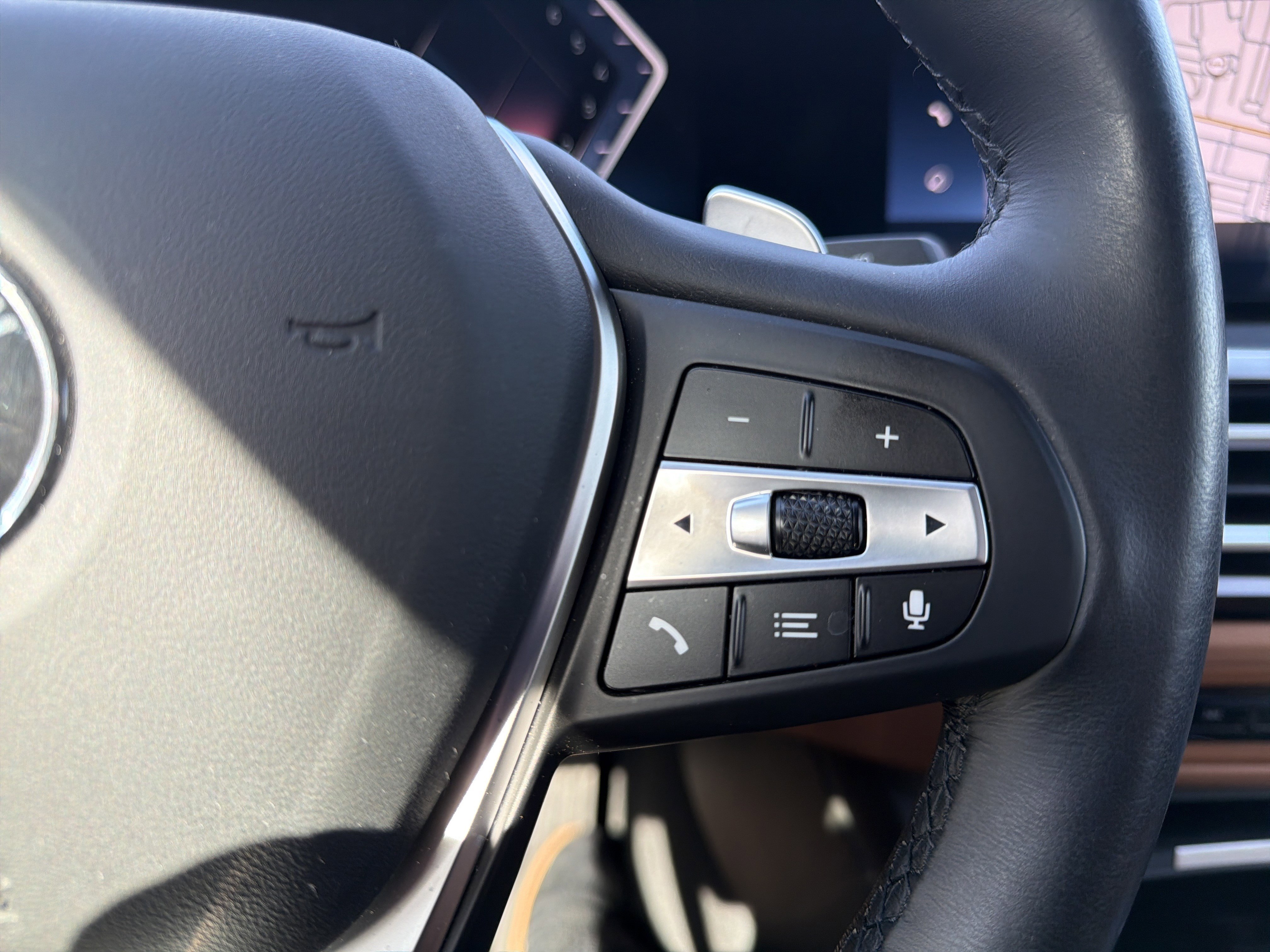 Certified 2024 BMW 330i Sedan image 20