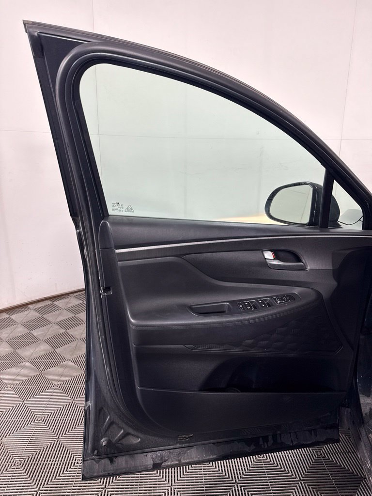 Used 2020 Hyundai Santa Fe SE AWD/4WD image 12