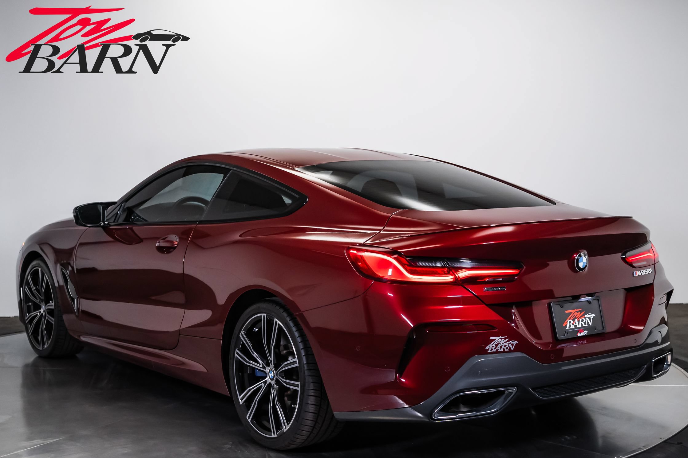 Used 2024 BMW M850i xDrive Coupe w/ Driving Assistance Package AWD/4WD image 3