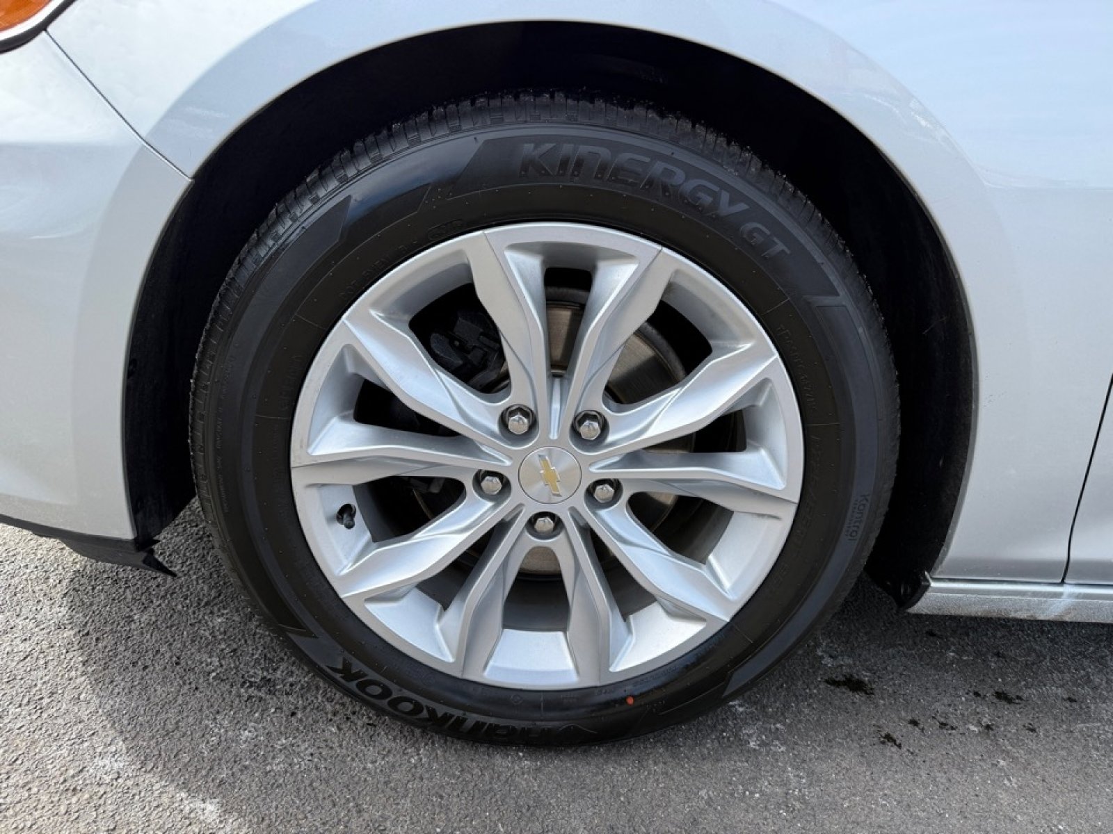 Used 2021 Chevrolet Malibu LT image 35