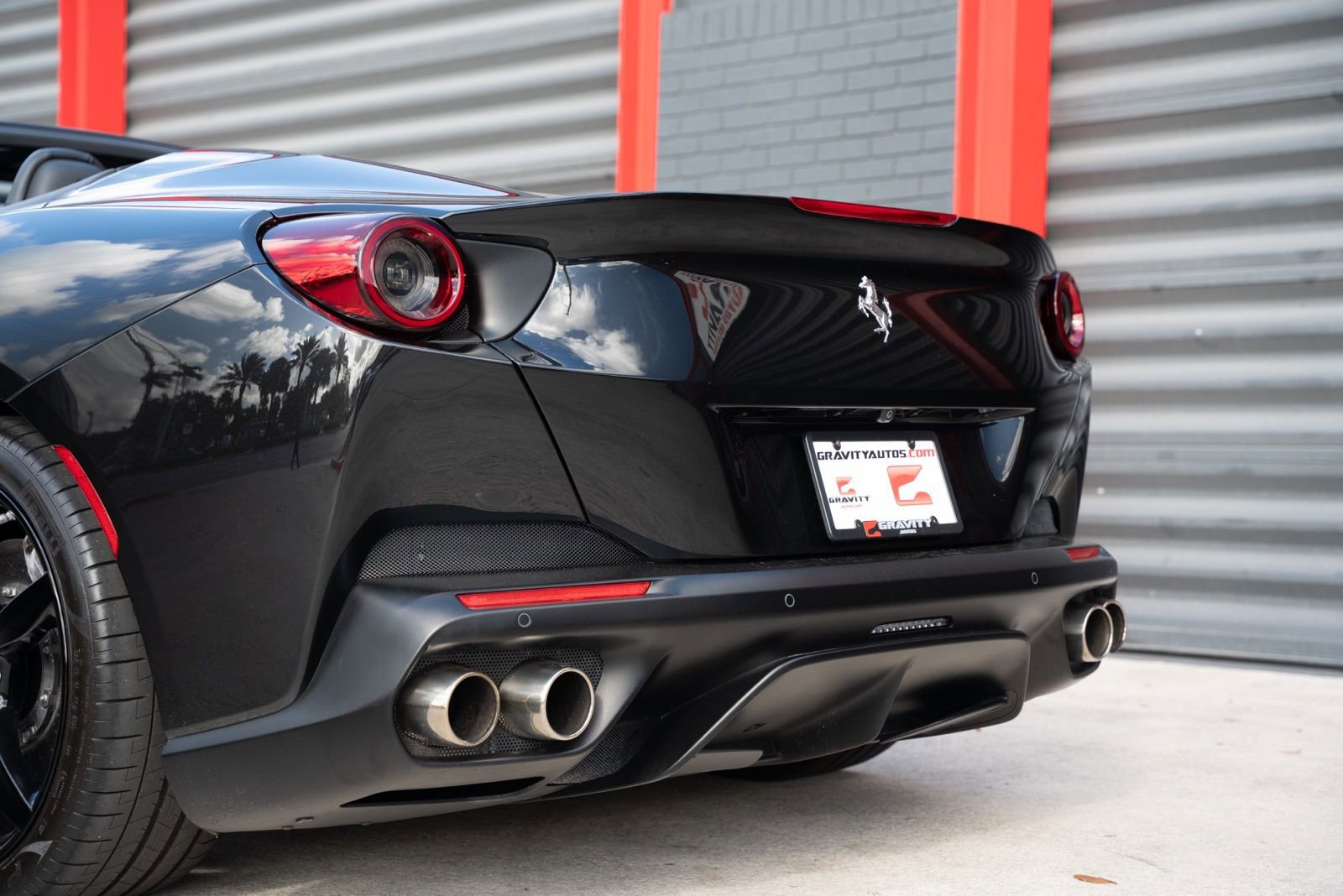 Used 2019 Ferrari Portofino image 7