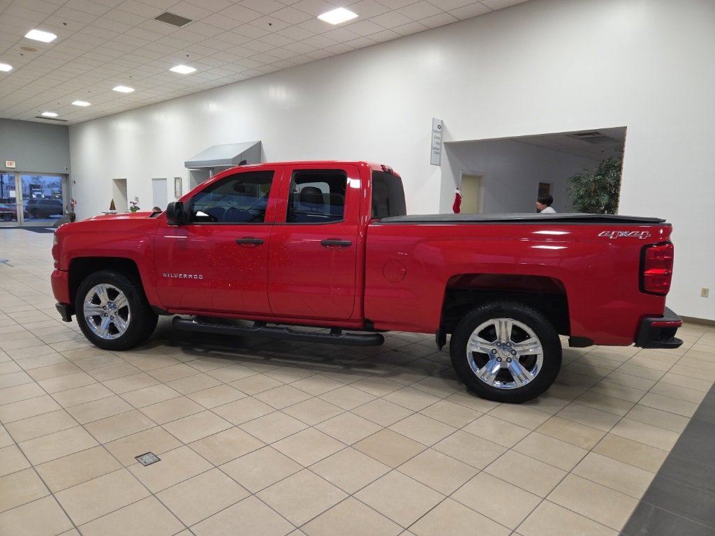 Used 2017 Chevrolet Silverado 1500 Custom w/ Custom Convenience Package image 9
