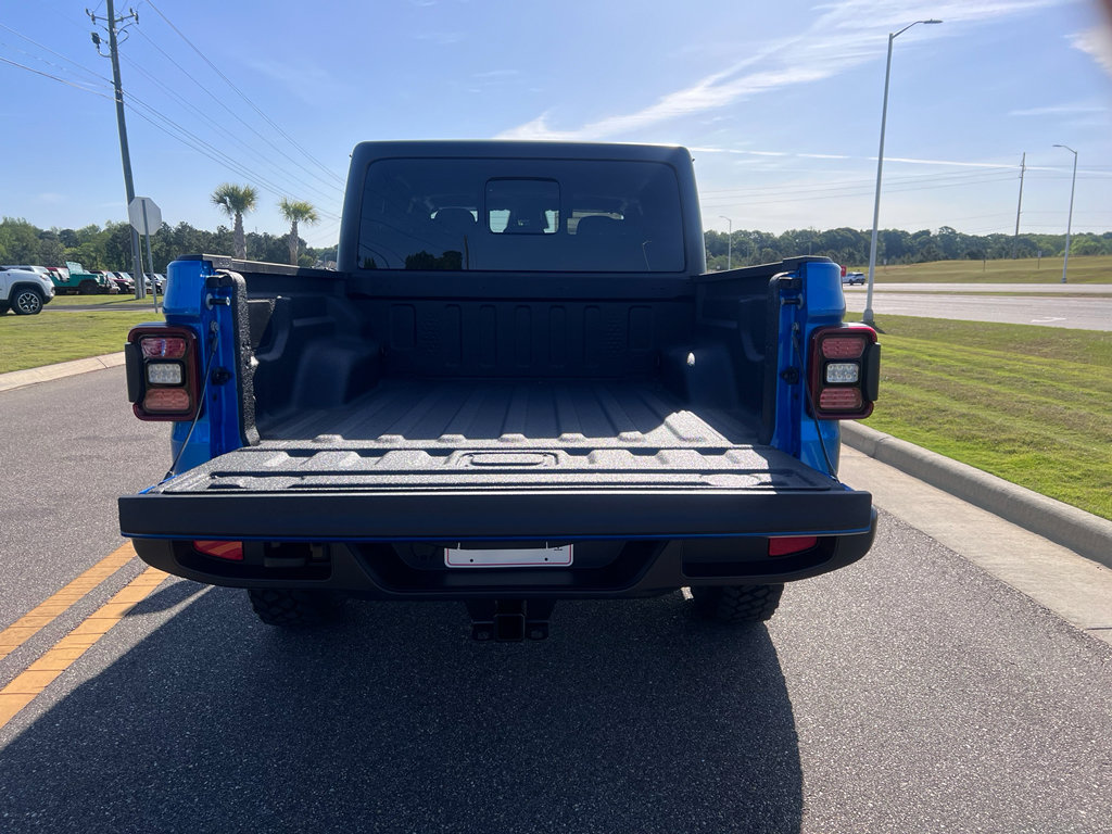 New 2026 Jeep Gladiator Willys AWD/4WD image 8