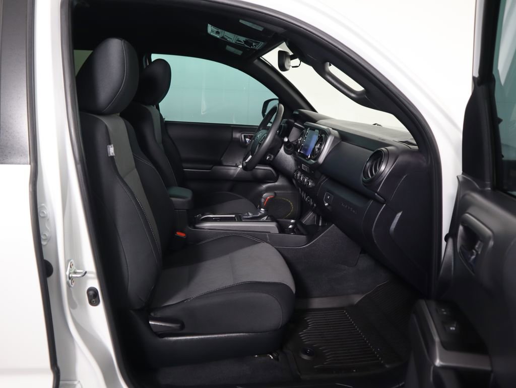 Used 2023 Toyota Tacoma TRD Sport image 21