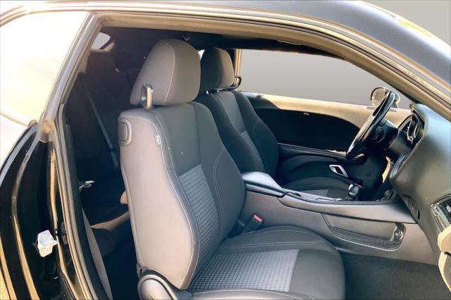 Certified 2023 Dodge Challenger SXT RWD image 8