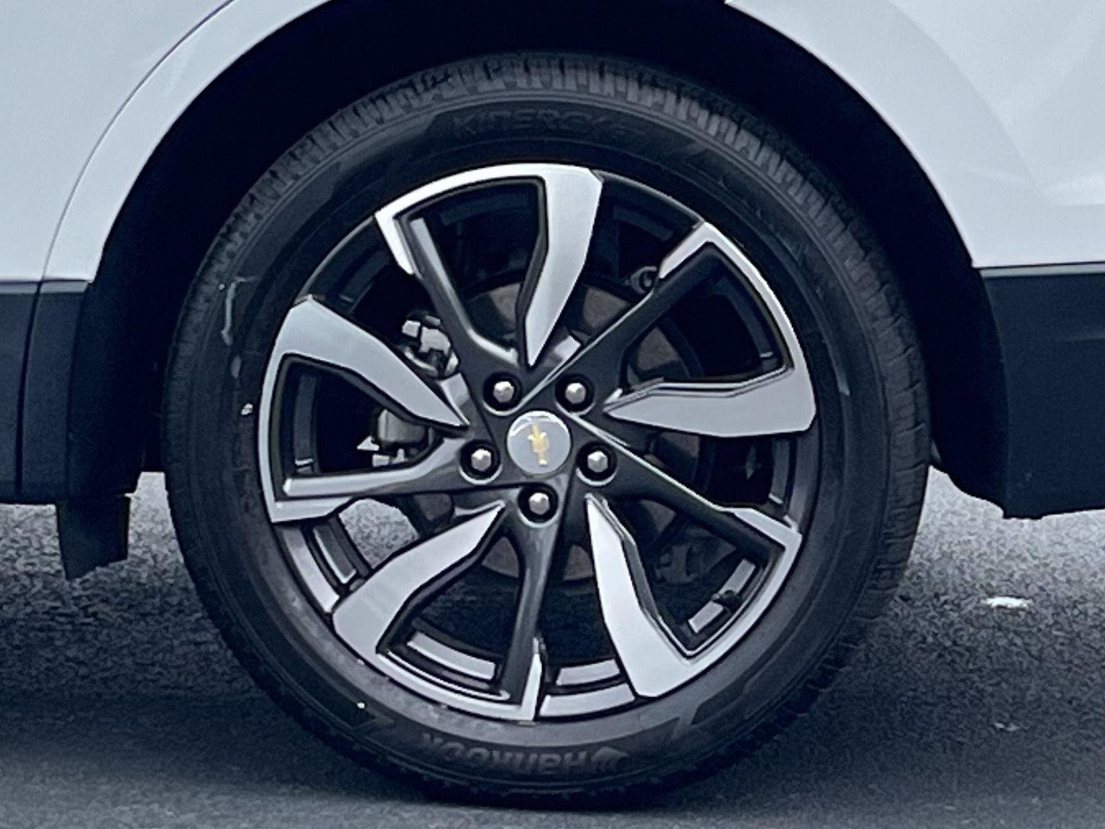 Used 2022 Chevrolet Equinox Premier image 32