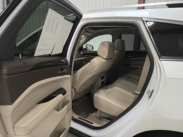 Used 2016 Cadillac SRX Luxury w/ Driver Awareness Package AWD/4WD image 15