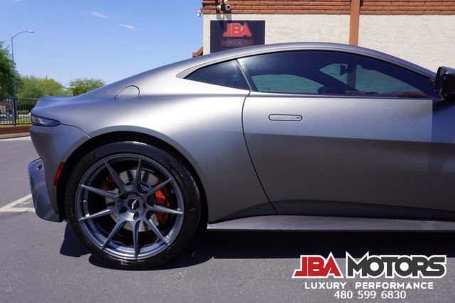 Used 2021 Aston Martin V8 Vantage Coupe image 97