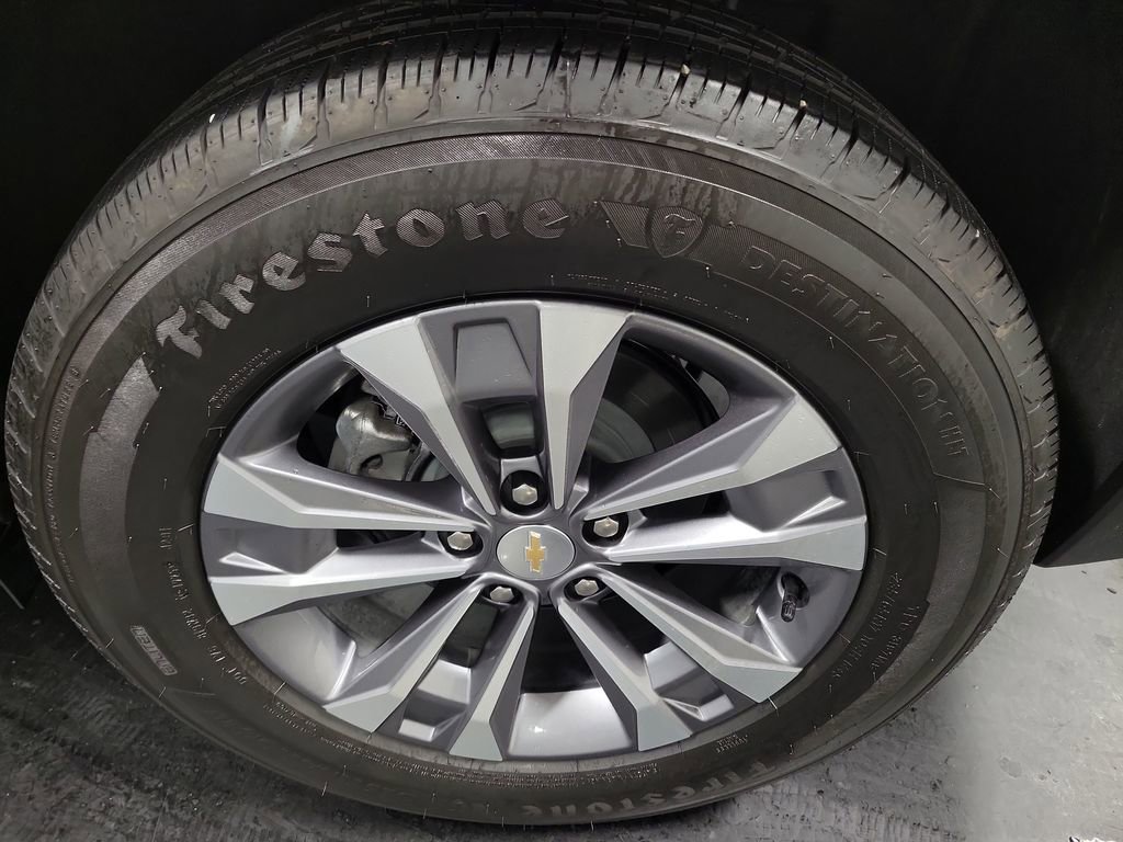 Used 2026 Chevrolet Equinox LT w/ Convenience Package II image 10
