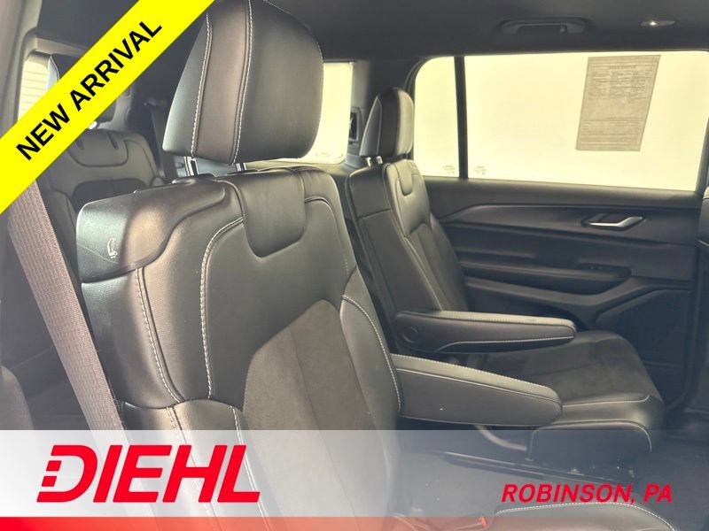 Used 2023 Jeep Grand Cherokee L Laredo AWD/4WD image 12