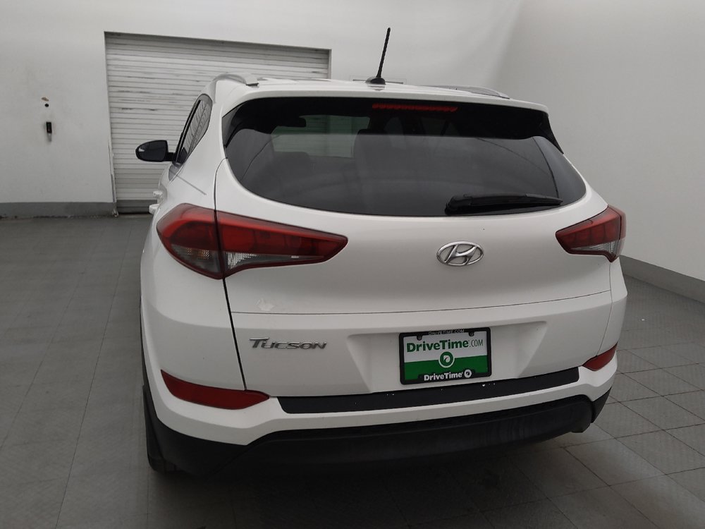 Used 2016 Hyundai Tucson SE w/ Option Group 02 FWD image 6