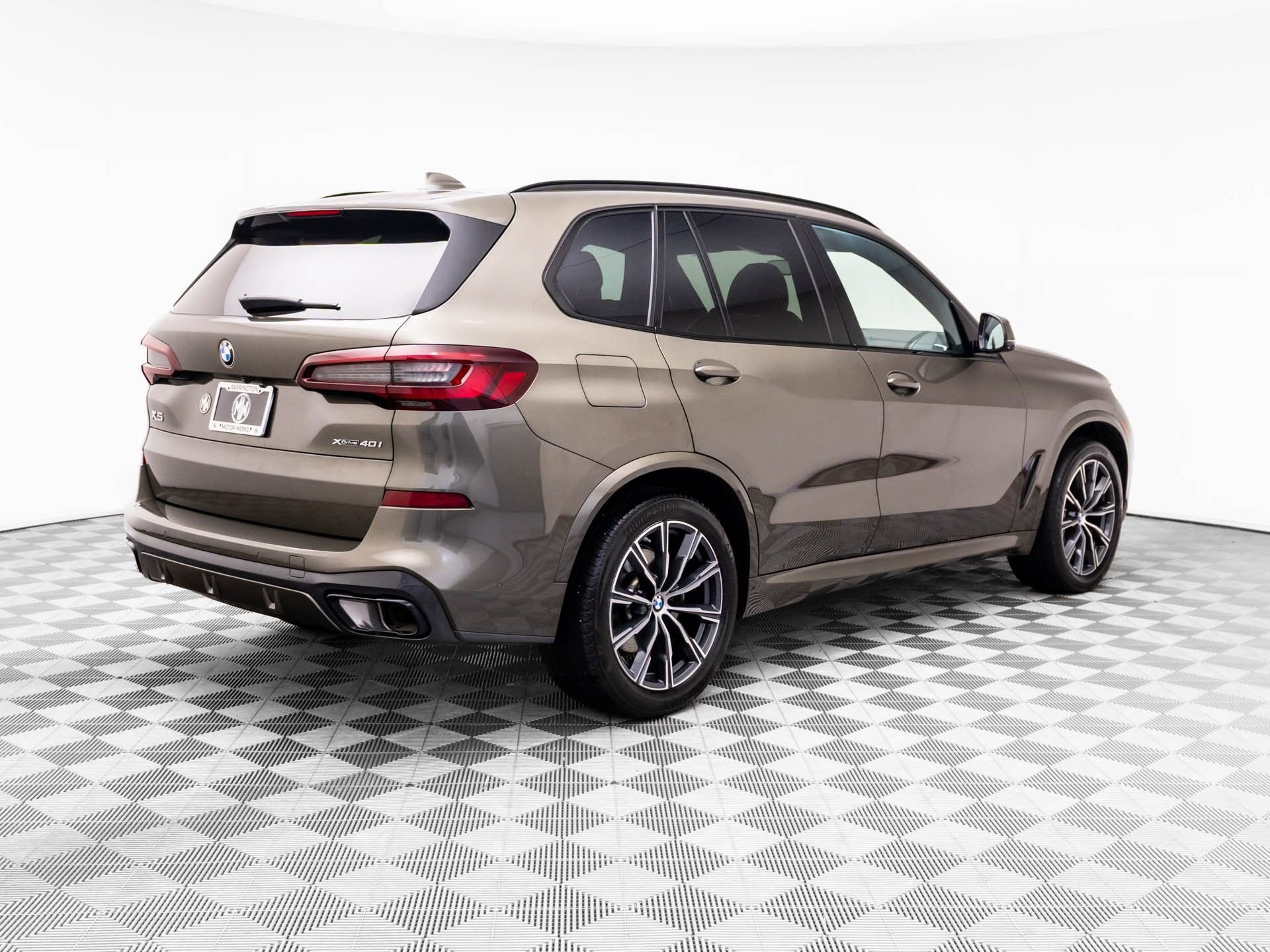 Certified 2023 BMW X5 xDrive40i w/ M Sport Package AWD/4WD image 5