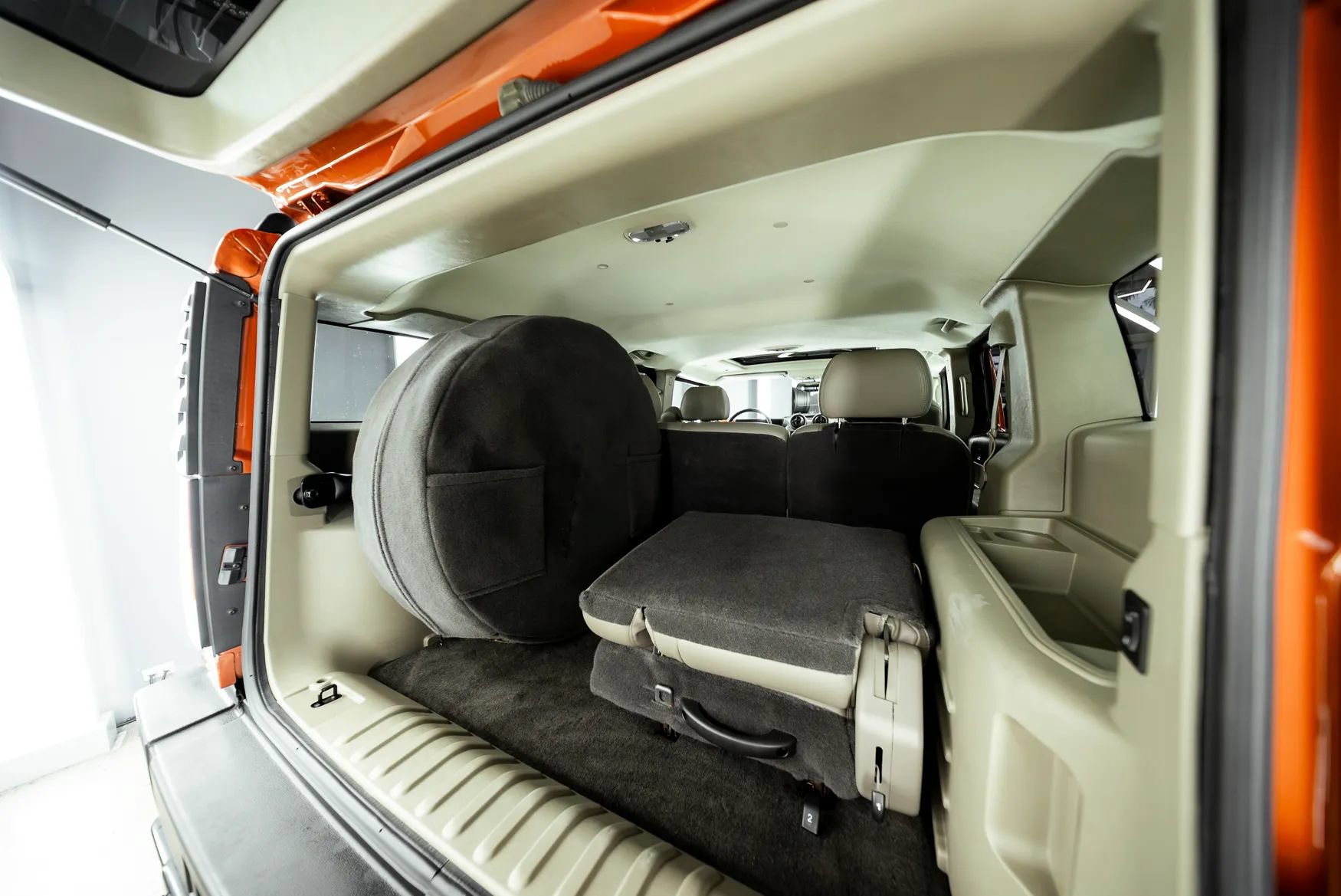 Used 2003 HUMMER H2 w/ Preferred Equipment Group AWD/4WD image 45