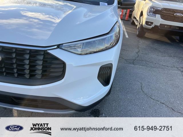 New 2026 Ford Escape Active image 9
