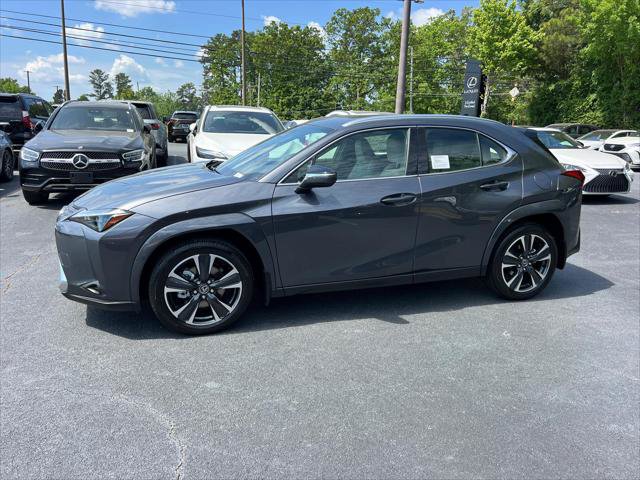 Certified 2026 Lexus UX 300h FWD image 9