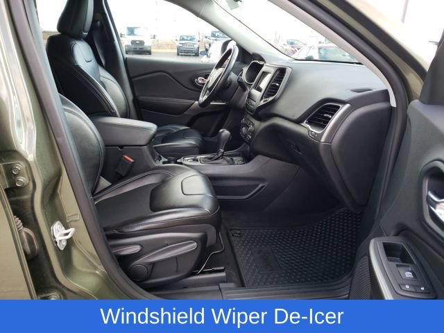 Used 2019 Jeep Cherokee Latitude Plus w/ Cold Weather Group image 19