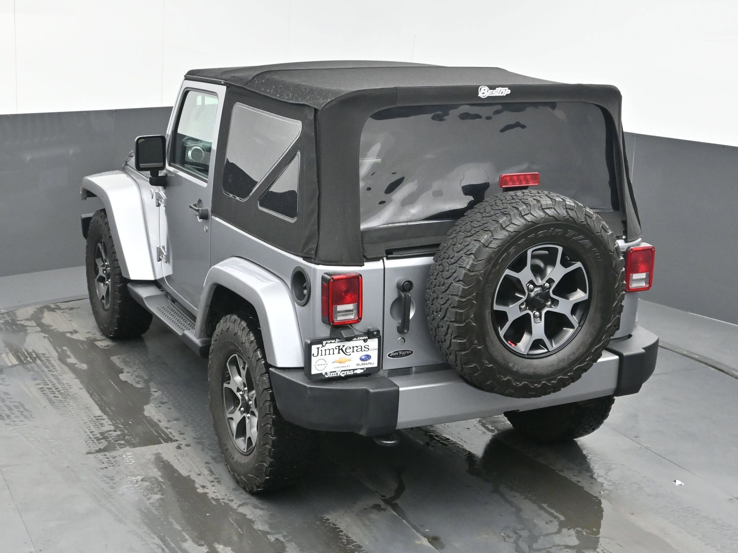 Used 2018 Jeep Wrangler Sahara w/ Connectivity Group image 35