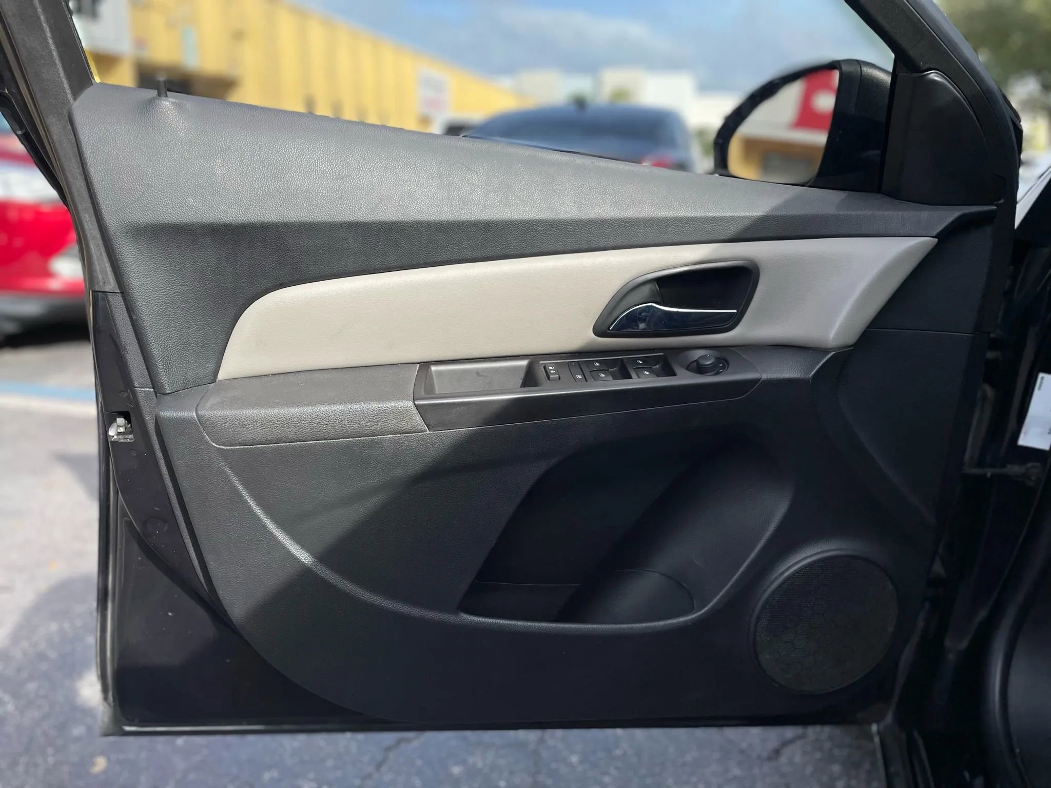 Used 2015 Chevrolet Cruze LS image 25