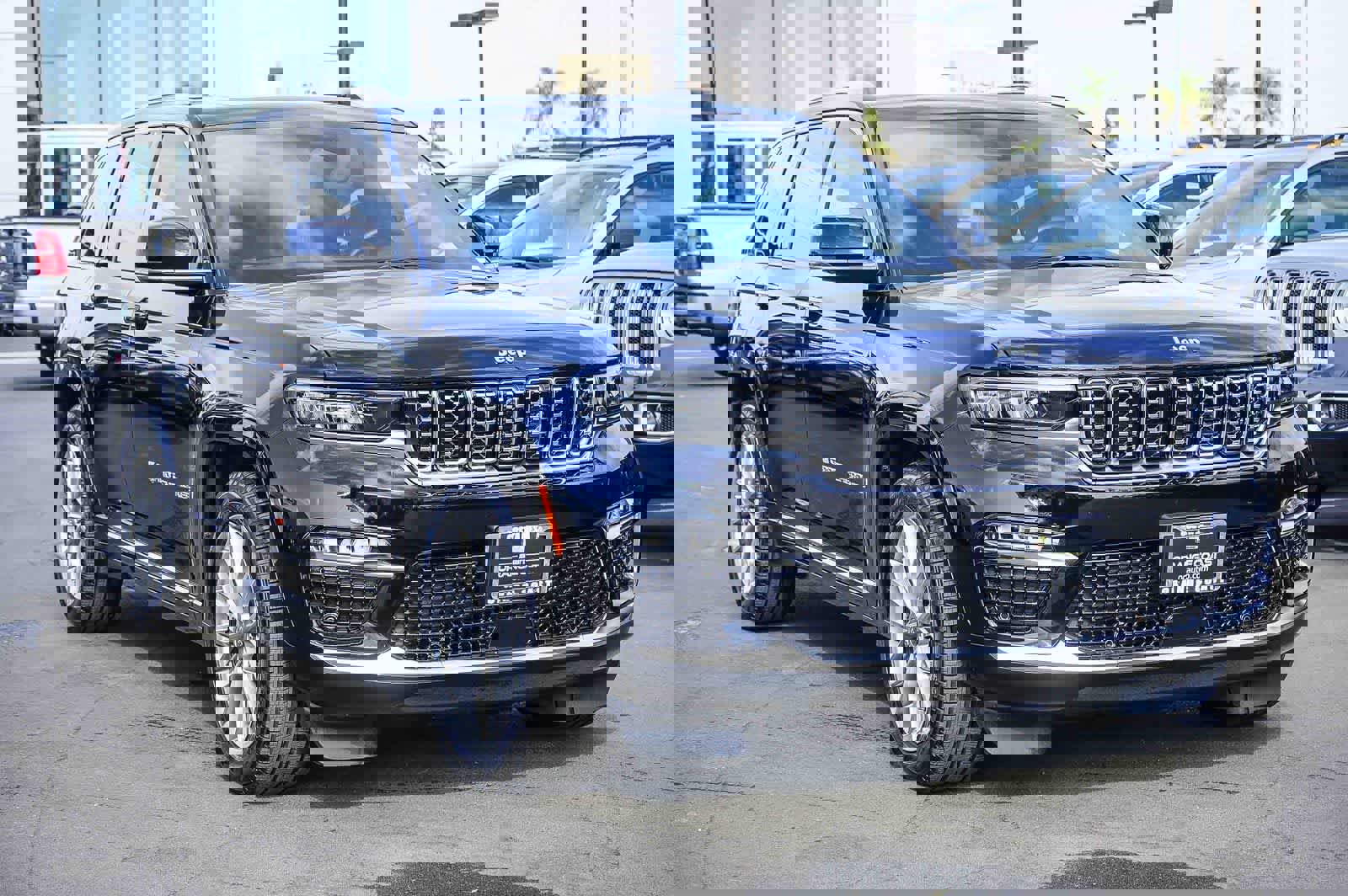 Used 2022 Jeep Grand Cherokee Summit w/ Advanced Protech Group IV image 3