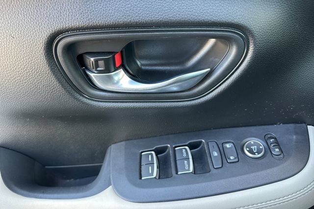 Used 2024 Honda HR-V EX-L image 12