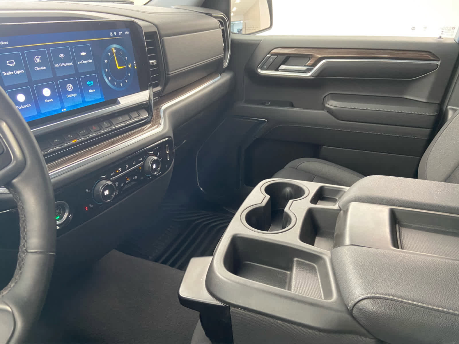 Used 2023 Chevrolet Silverado 1500 LT image 33