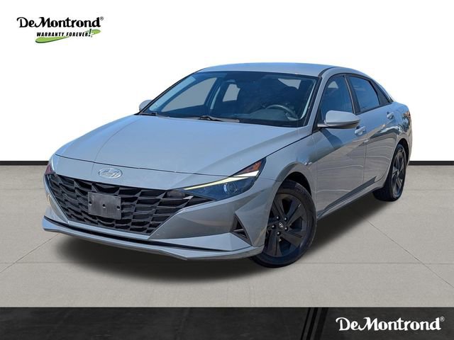 Used 2022 Hyundai Elantra SEL w/ Preferred Accessory Package FWD image 1