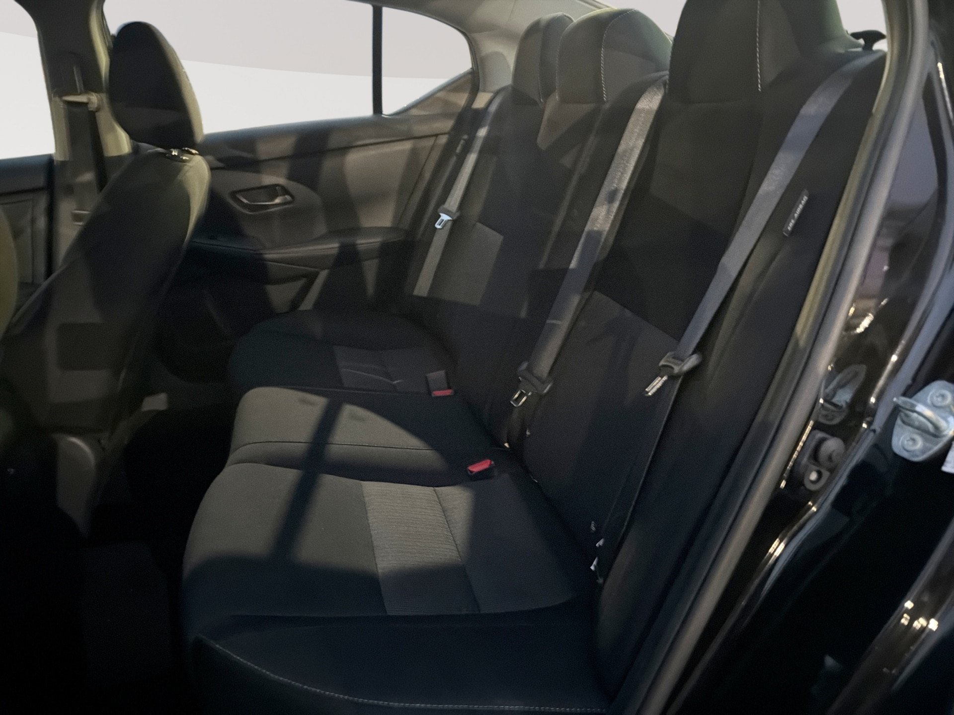 Used 2025 Nissan Sentra SV FWD image 25