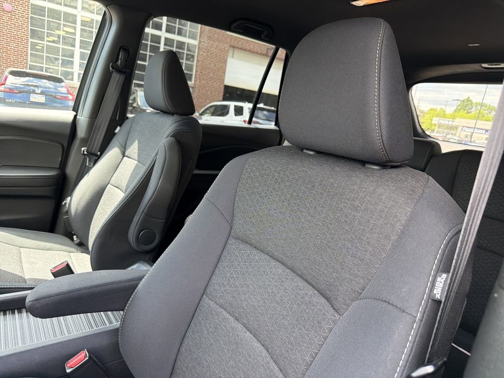 Used 2019 Honda Passport Sport image 10