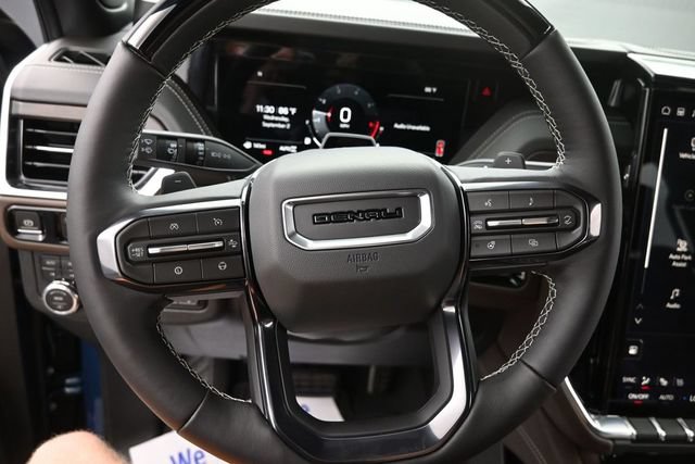 New 2026 GMC Yukon Denali Ultimate AWD/4WD image 27